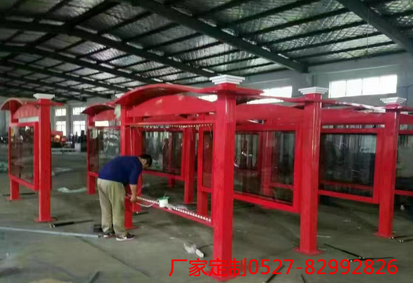 深圳102台滚动灯箱宣传栏准备发货